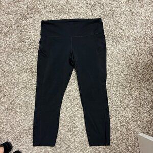 lululemon black cropped leggings - size 14